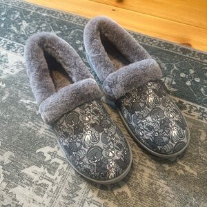Slippers